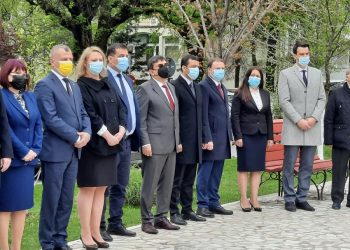 Păcăleală marca PNL, de Ziua veteranilor. Deputatul cacofonie a uitat să vină cu coroana