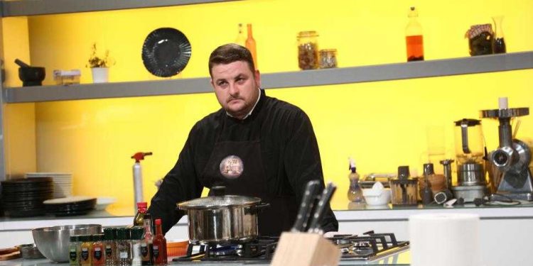 Preotul Florin Danu a uimit juriul unei emisiuni culinare cu o rețetă din Athos