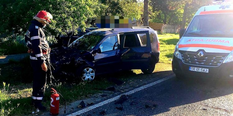 Accident la Lisa. Două persoane au ajuns la spital