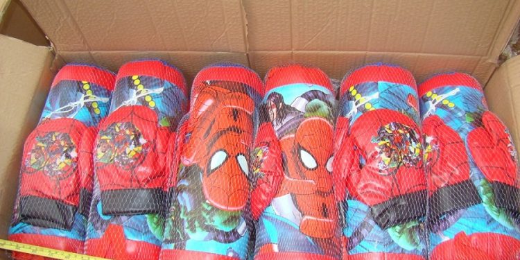 Jucării contrafăcute, în valoare de 72.000 de lei, confiscate la Punctul de Trecere a Frontierei Turnu Măgurele [FOTO]