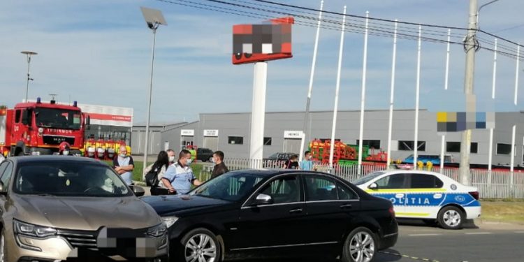 Două persoane rănite într-un accident de circulație produs în comuna Nanov