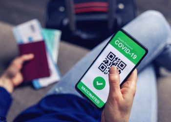 Pașaportul verde de vaccinare a fost testat pentru România. Cum arată documentul care va permite plecarea în străinătate fără restricții