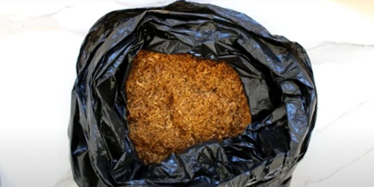 Percheziții în Teleorman, la persoane suspecte de contrabandă cu tutun | Video