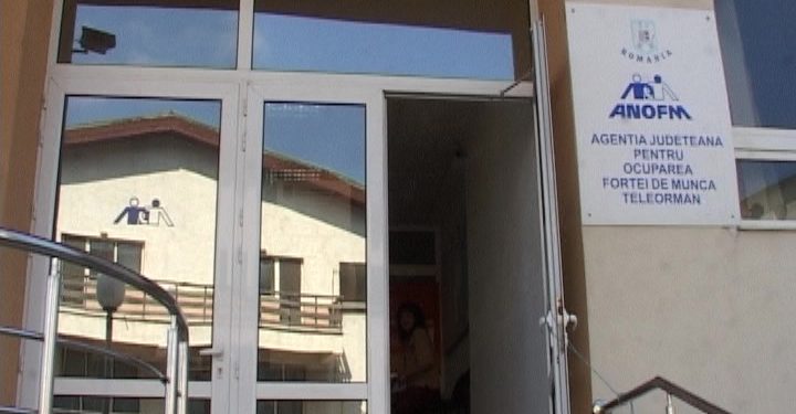 AJOFM Teleorman: Absolvenţii de învățământ care doresc angajarea se pot înregistra pentru obținerea unui loc de muncă