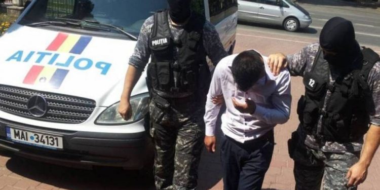 Alexăndreanul care a înșelat zeci de argeșeni, trimis în judecată. A lăsat oamenii fără bani și fără locuințe