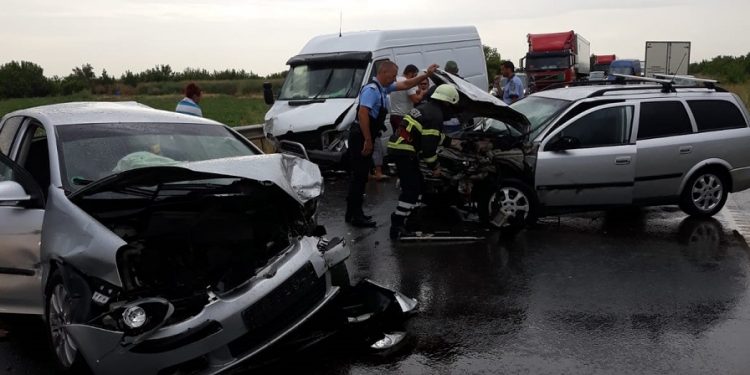 Femeie de 45 de ani rănită într-un accident de circulație produs pe DE 70, între Roșiori și Peretu [Video]