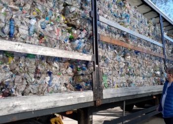 Aproape 14 mii de kilograme de deșeuri au fost depistate depistate la Punctul de Trecere a Frontierei Turnu Măgurele