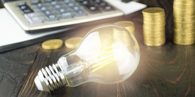 Persoanele vulnerabile vor putea primi un ajutor financiar pentru energie, pe lângă bani pentru încălzirea locuinței