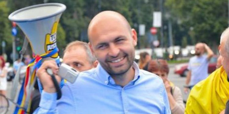 Cristian Dide ar fi cumpărat droguri în semn de protest. S-a autodenunțat la DIICOT