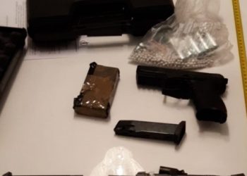 IGPR: Peste 100 de percheziții, pentru indisponibilizarea unor arme introduse ilegal în țară. Oamenii legii au descins și în Teleorman.