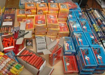 Aproape 800 de kilograme de artificii și petarde retrase de polițiști de pe piața neagră din Teleorman