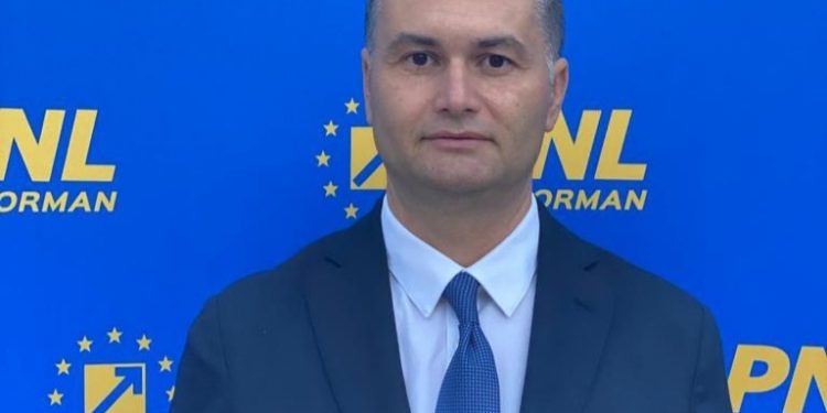 Prefectul de Teleorman i-a urat “La mulți ani!”sculptorului Constantin Brâncuși, stins din viață de 65 de ani