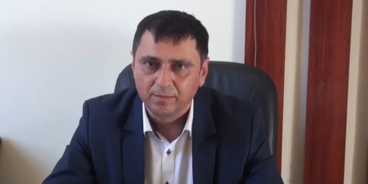 Primarul Soreață nu renunță la referendumul pentru dizolvarea Consiliului Local Peretu