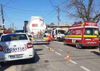 Un bărbat a murit, după ce căruța cu care se deplasa a fost lovită de o autocisternă, în Bragadiru