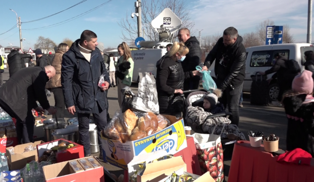 Proiect de lege: Salariații care se implică într-o criză umanitară, ca voluntari, să fie plătiți de stat