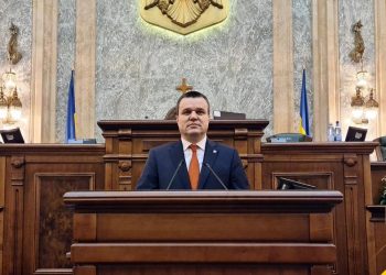 Trimis în judecată pentru corupție, Eugen Pîrvulescu a fost reales în funcția de secretar al Senatului României