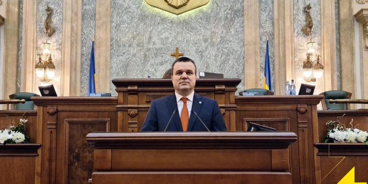 Trimis în judecată pentru corupție, Eugen Pîrvulescu a fost reales în funcția de secretar al Senatului României