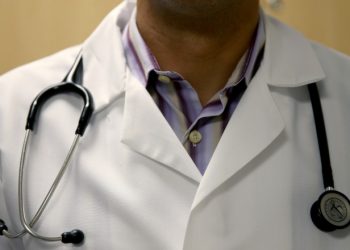 Medic din Teleorman, arestat după ce a agresat sexual o fetiță