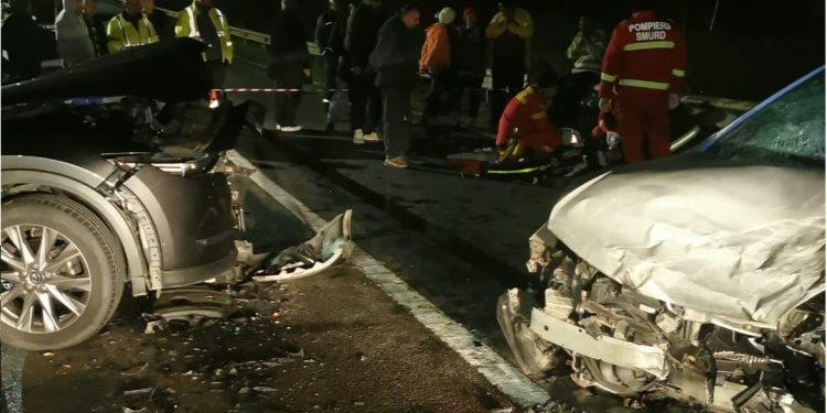 Accident grav pe DE 70. Un bărbat a murit și o două persoane au ajuns la spital FOTO