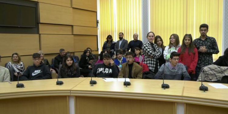 Gala Premiilor de Excelență în Educație, în județul Teleorman: 78 de elevi și 56 de profesori teleormăneni cu rezultate excepționale la concursuri și olimpiade naționale și internaționale