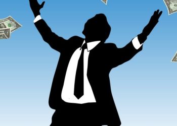 Firmă serioasă, are de toate. Furnizează artificii, măști, arme și muniție instituțiilor publice din Teleorman. Câți bani publici a încasat societatea