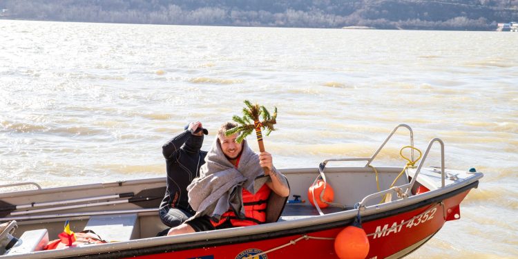 Boboteaza la Zimnicea. Imagini de la sărbătoarea cu tradiții străvechi