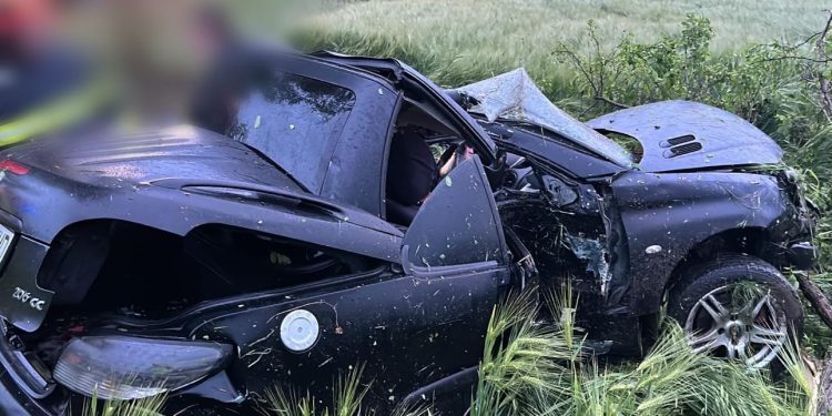 [FOTO] Accident grav, la Turnu Măgurele. Un tânăr a ajuns la spital în stare de inconștiență