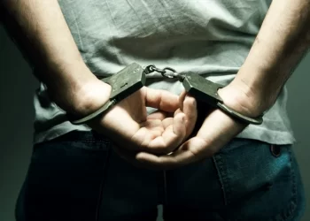 Procurorii cer arestarea preventivă a minorilor care au atacat un adolescent pe stradă, în Turnu Măgurele