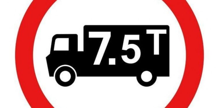 Restricţii de circulaţie pentru autovehicule cu masa mai mare de 7,5 tone, din cauza caniculei