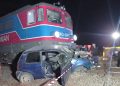 Accident feroviar la Peretu. Un autoturism a fost lovit de tren (FOTO)