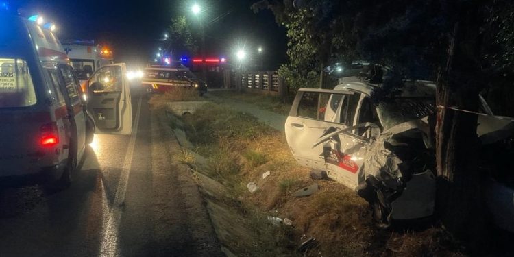 Accident grav la Drăgănești Vlașca, între un microbuz și un autoturism (FOTO)