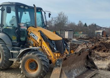 Copil de 11 ani, ucis de un buldoexcavator, la Orbeasca