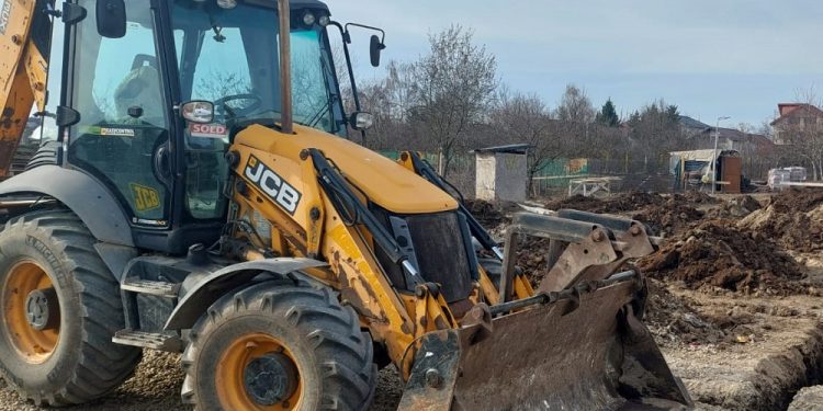 Copil de 11 ani, ucis de un buldoexcavator, la Orbeasca