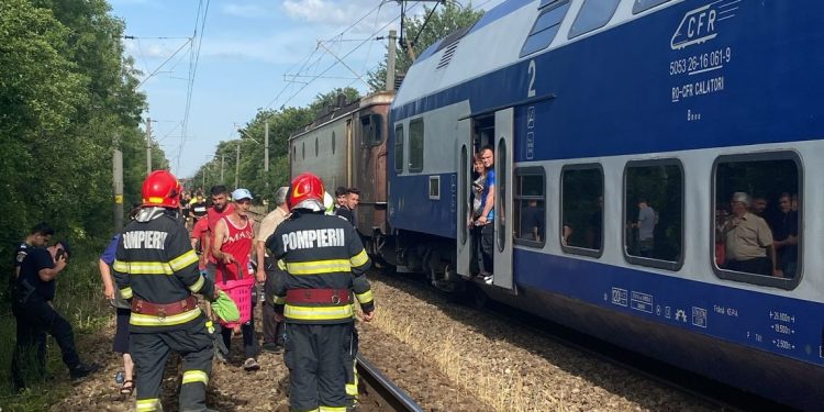 Accident feroviar la Drăgănești de Vede/ A fost activat Planul Roșu (Galerie Foto)