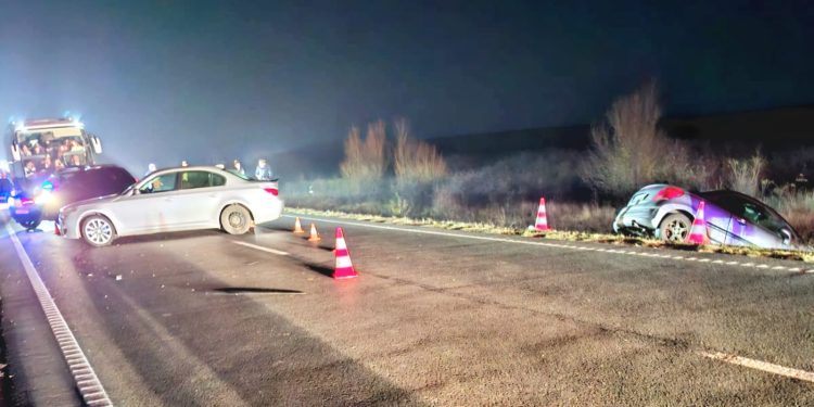 Accident rutier pe E70, la intrare în municipiul Roșiorii de Vede. Un copil de șapte ani și mama lui au ajuns la spital