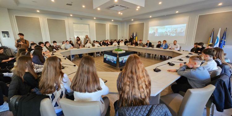 Primăria Municipiului Alexandria investește în viitorul elevilor prin programul educativ și vocațional „Clubul Olimpicilor Alexandria – România Inteligentă”/Comunicat de presă